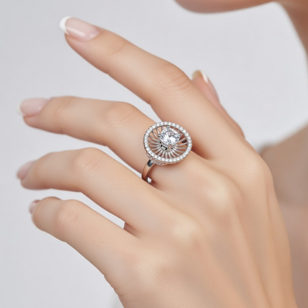 Luna Halo Ring
